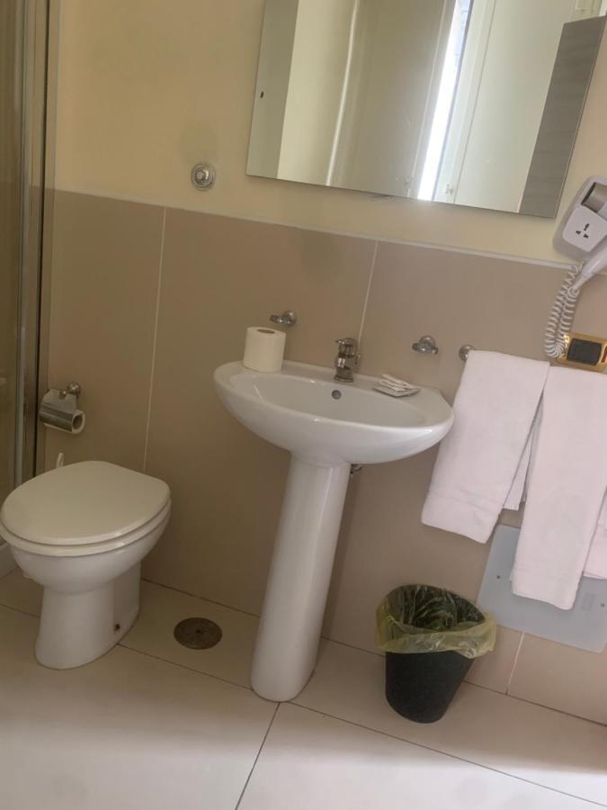 Hotel Poerio Наполи Екстериор снимка